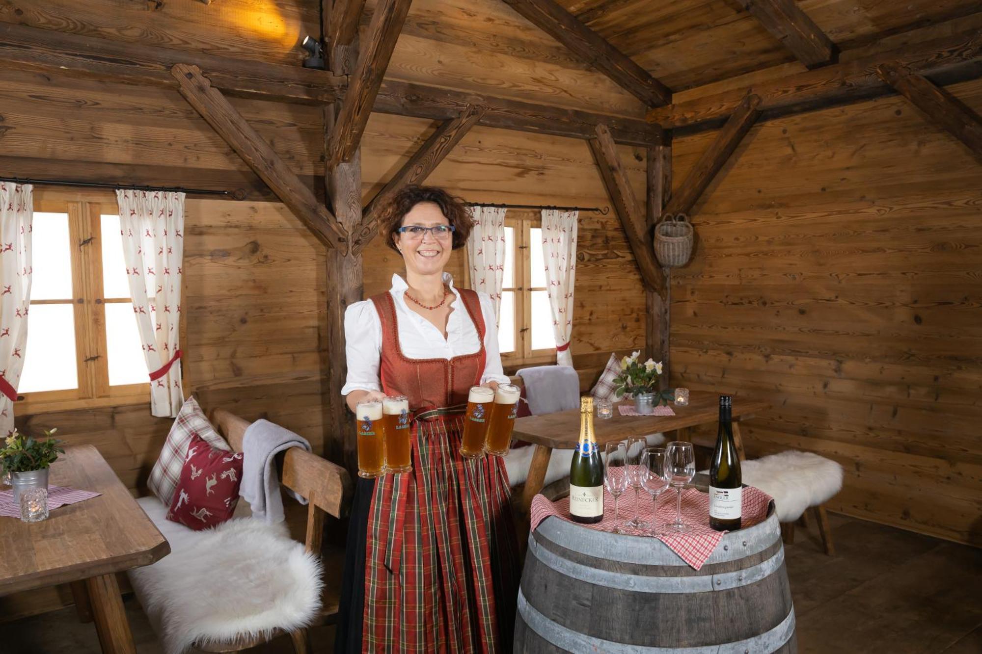 Hotel-Restaurant Gasthof Adler นอยเอนบวร์ก อัม ไรน์ ภายนอก รูปภาพ